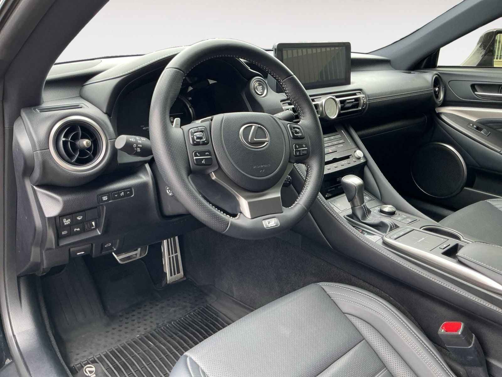 Used 2023 Lexus RC 350 F Sport RWD image 10