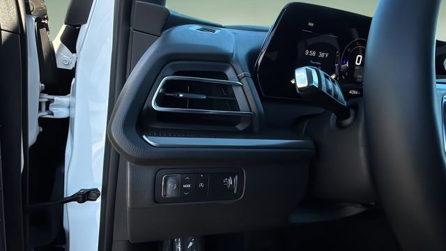 Certified 2025 Chevrolet Traverse LT image 21