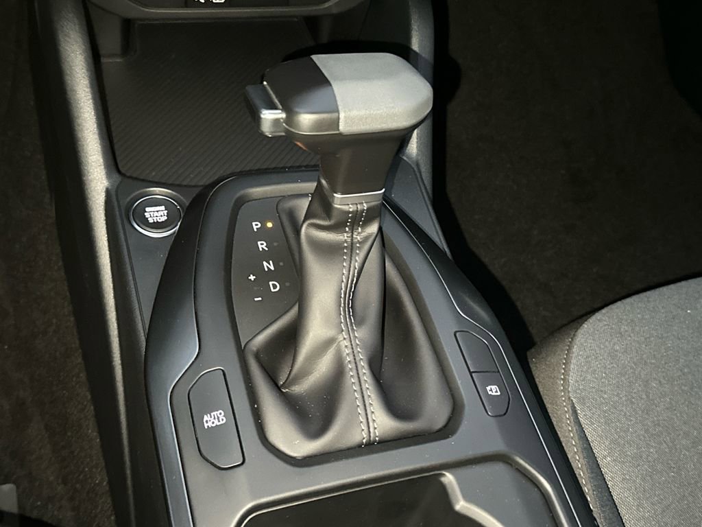 New 2025 Kia K4 LXS image 24