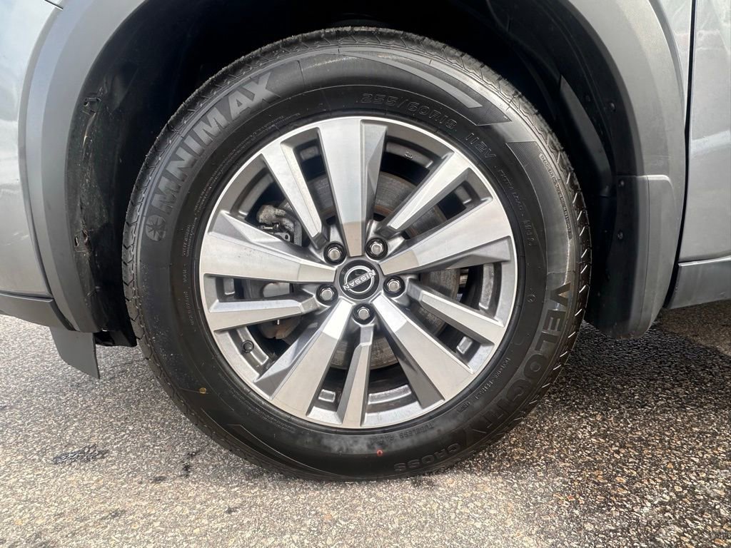 Used 2022 Nissan Pathfinder SL image 10