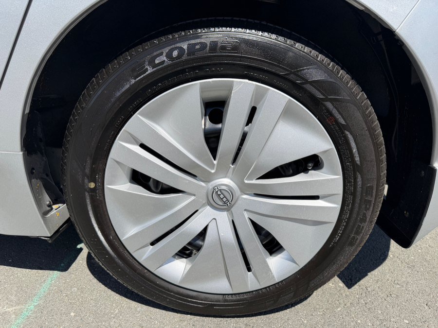 Used 2025 Nissan Leaf S FWD image 48