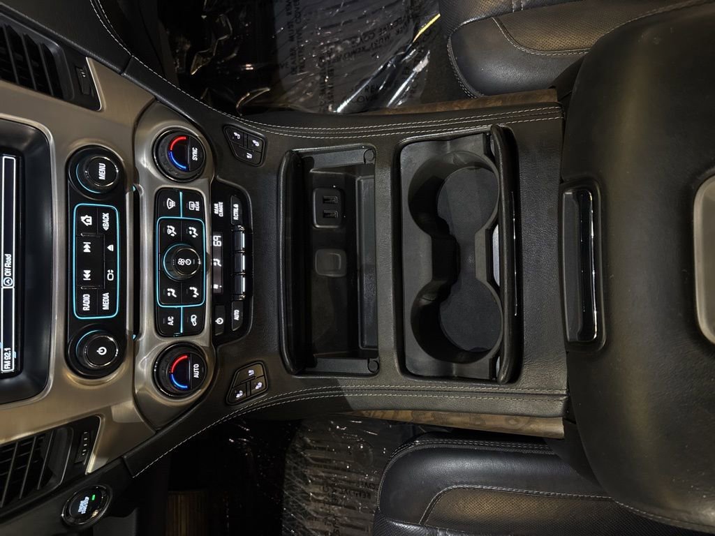 Used 2018 GMC Yukon Denali image 39