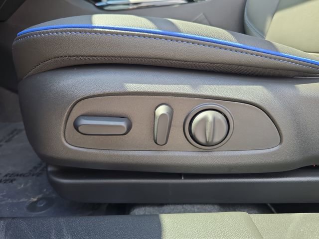 New 2026 Buick Envista Sport Touring image 17