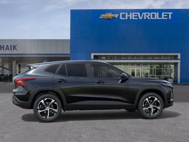 New 2026 Chevrolet Trax RS w/ Sunroof Package FWD image 5