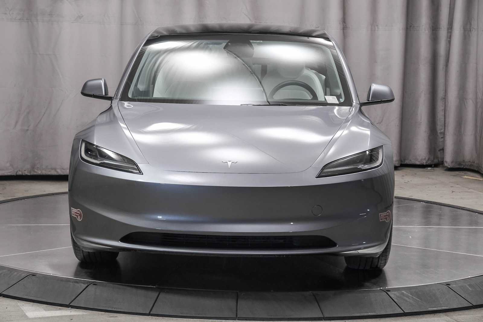 Used 2024 Tesla Model 3 Standard Range RWD image 6