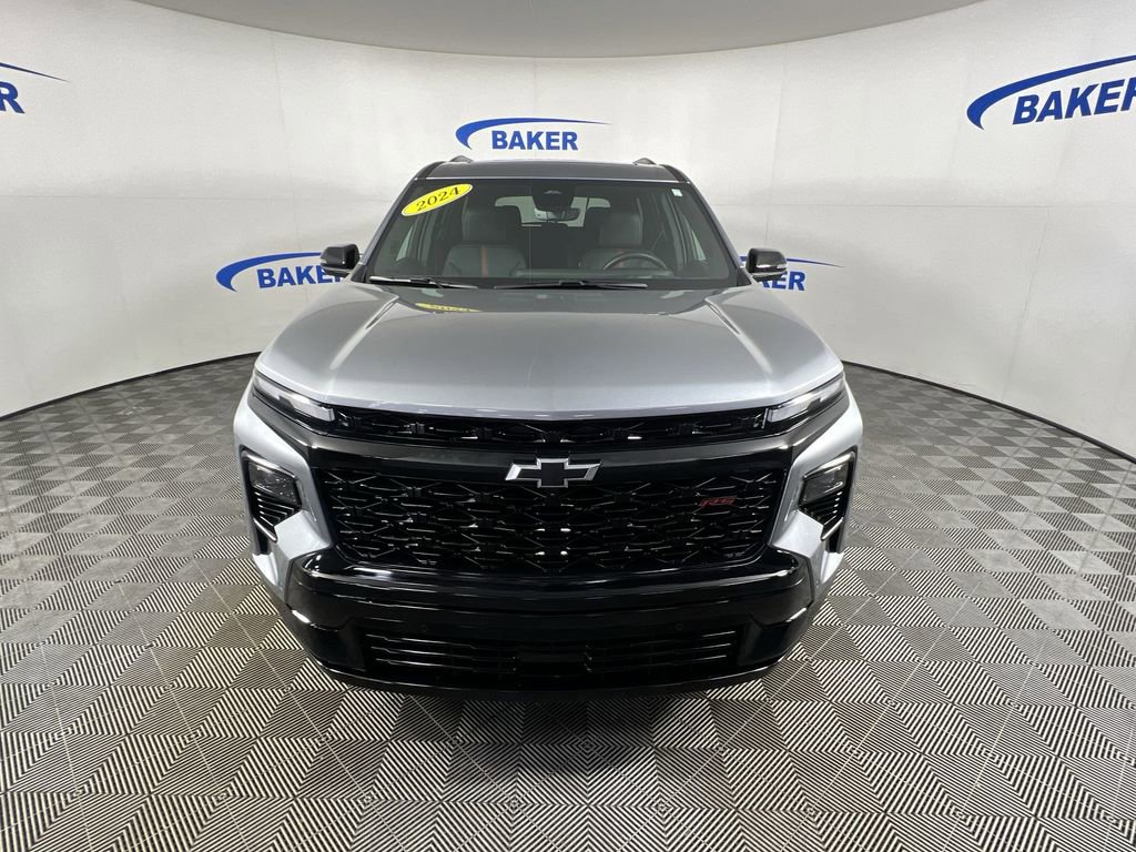 Used 2024 Chevrolet Traverse RS w/ LPO, Floor Liner Package AWD/4WD image 3
