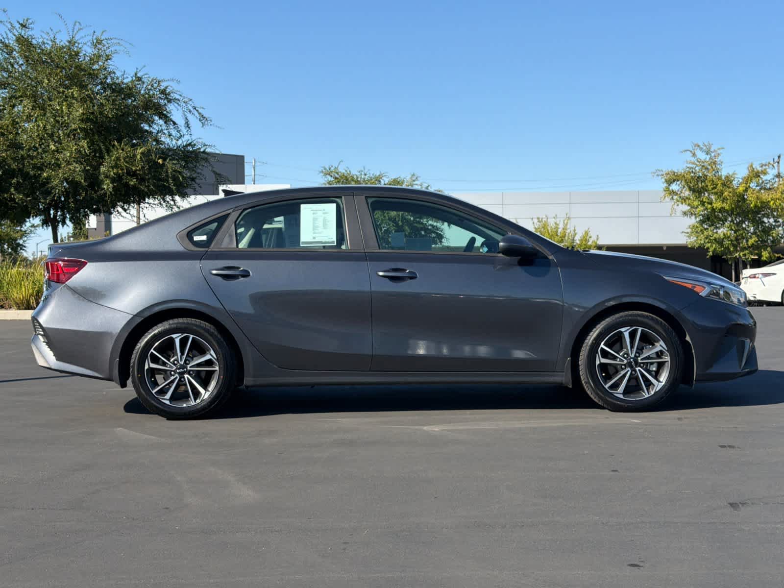Used 2023 Kia Forte LXS FWD image 6