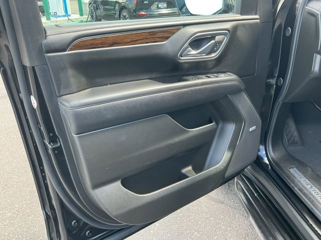 Used 2024 Chevrolet Suburban Premier AWD/4WD image 13