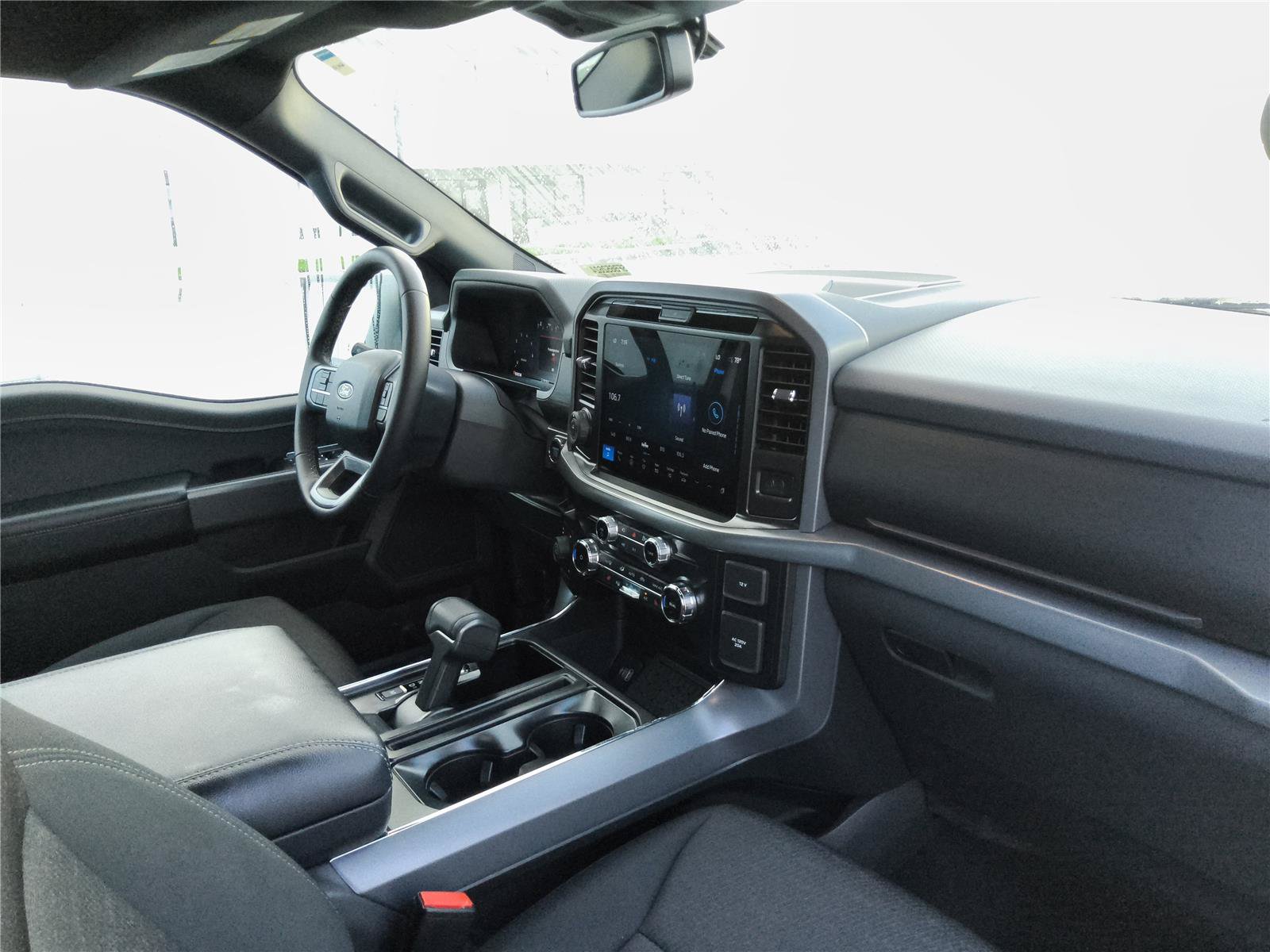 Used 2025 Ford F150 XLT w/ Equipment Group 302A MID AWD/4WD image 31