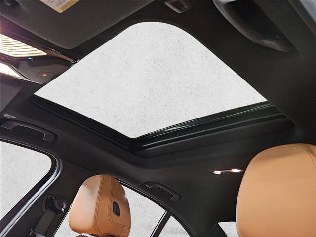 Certified 2025 BMW 330i Sedan w/ Convenience Package RWD image 16