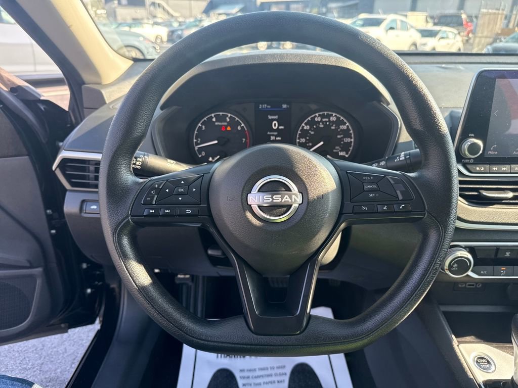 Used 2025 Nissan Altima 2.5 S image 15