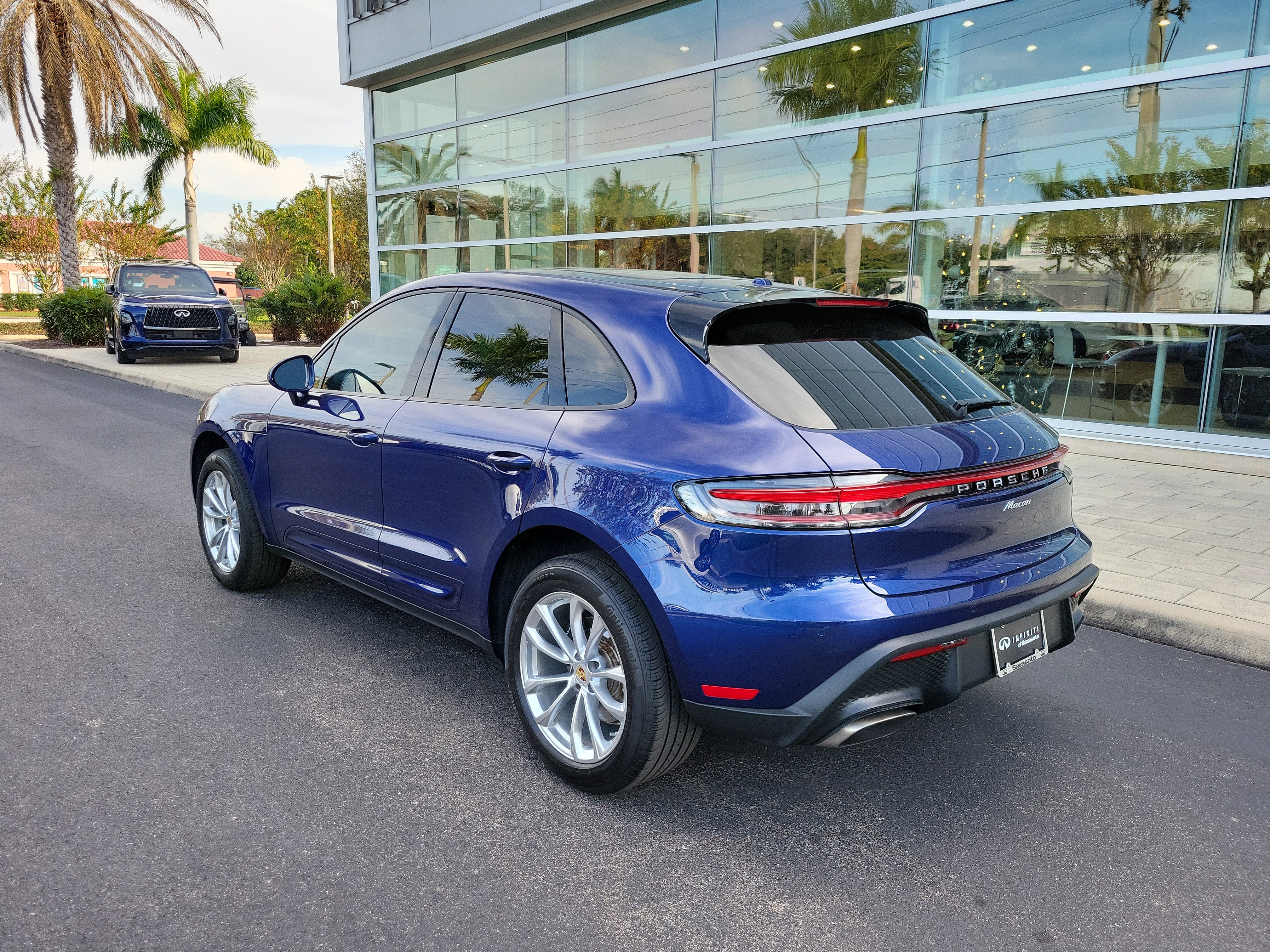 Used 2024 Porsche Macan image 6