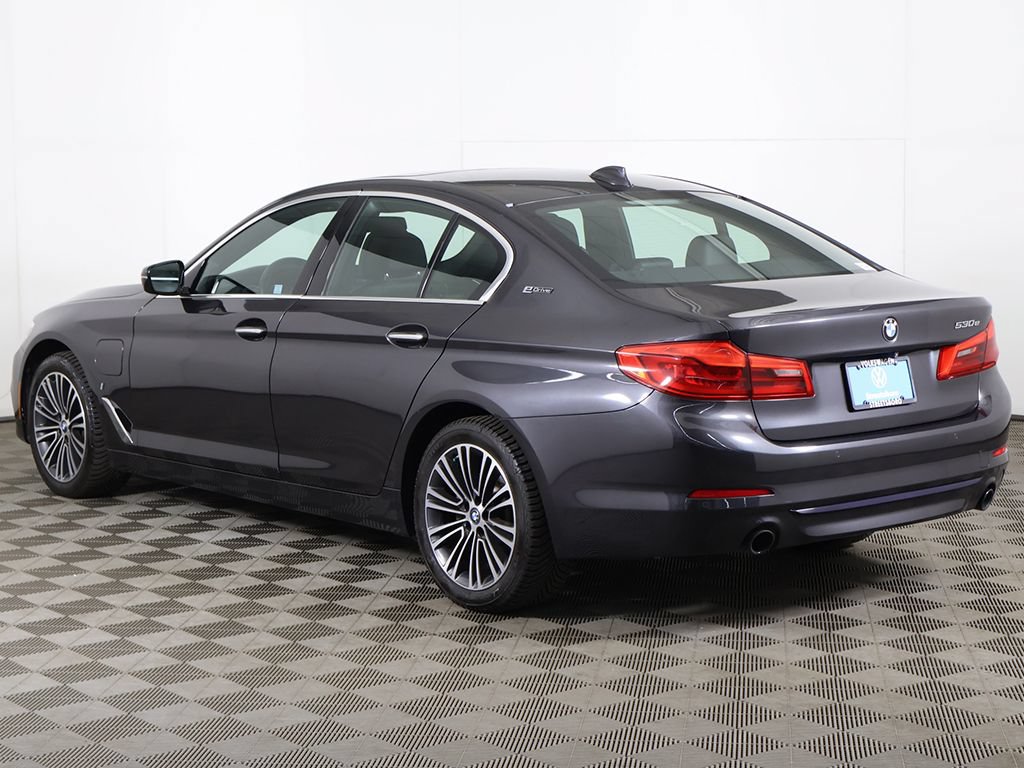 Used 2018 BMW 530e xDrive AWD/4WD image 11