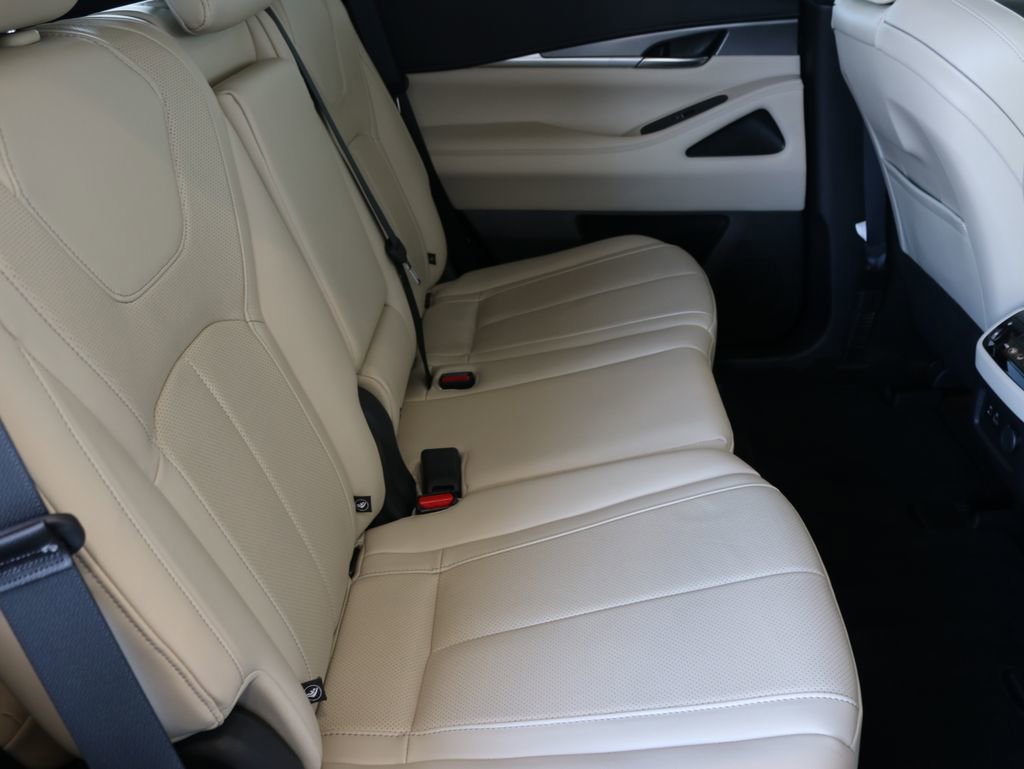 Certified 2023 INFINITI QX60 Luxe w/ Cargo Package AWD/4WD image 35