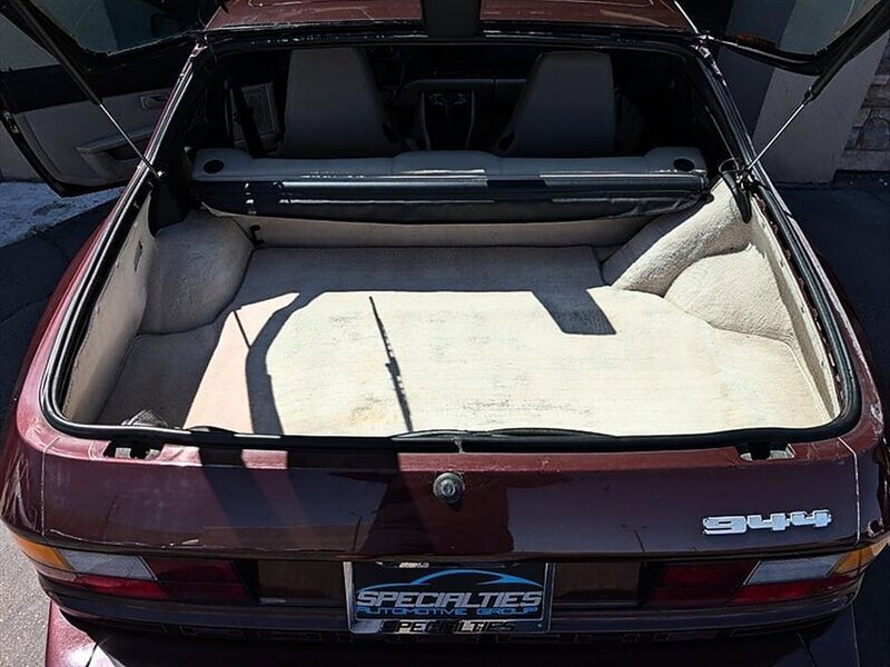 Used 1987 Porsche 944 Coupe RWD image 23
