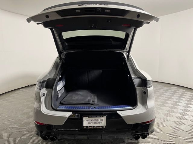 Used 2025 Porsche Cayenne GTS image 7
