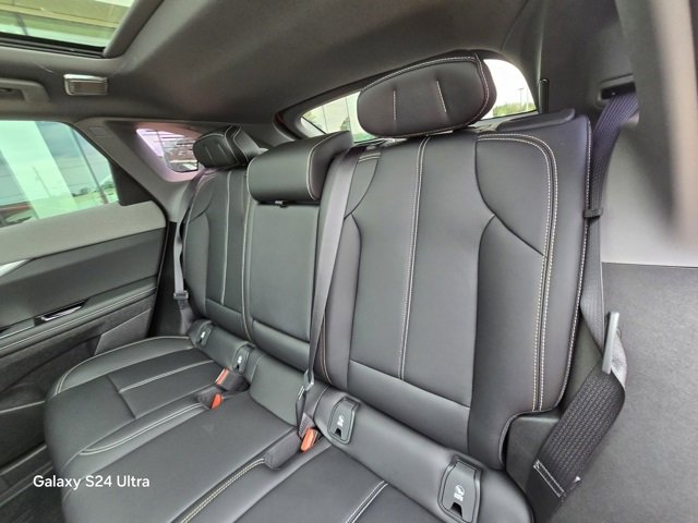 New 2025 Cadillac Optiq Sport 1 w/ LPO, Floor Liner Package image 15