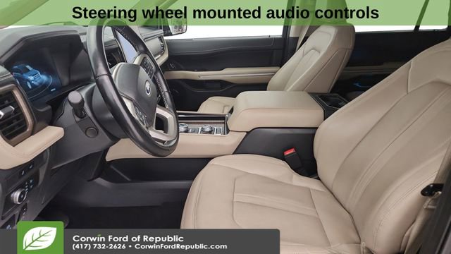 Used 2022 Ford Expedition Max Limited image 13