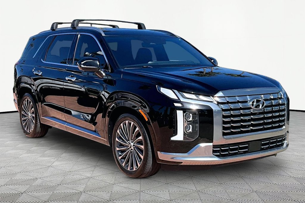 Certified 2023 Hyundai Palisade Calligraphy FWD image 6