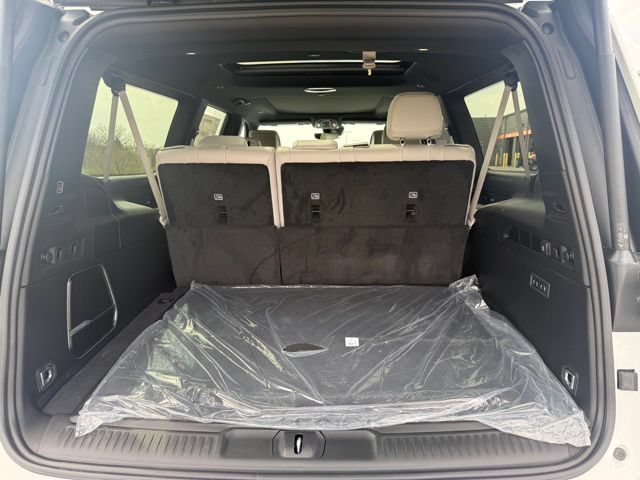 New 2026 Jeep Grand Wagoneer L 4WD w/ Premium Group I image 9