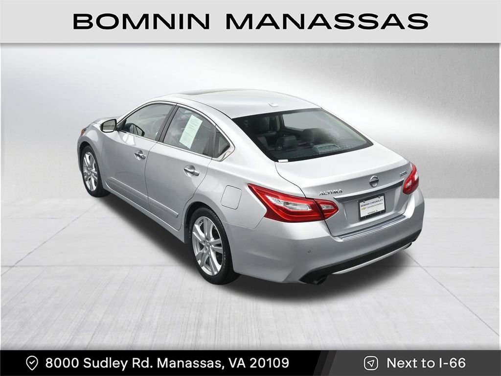 Used 2017 Nissan Altima 3.5 SL image 21