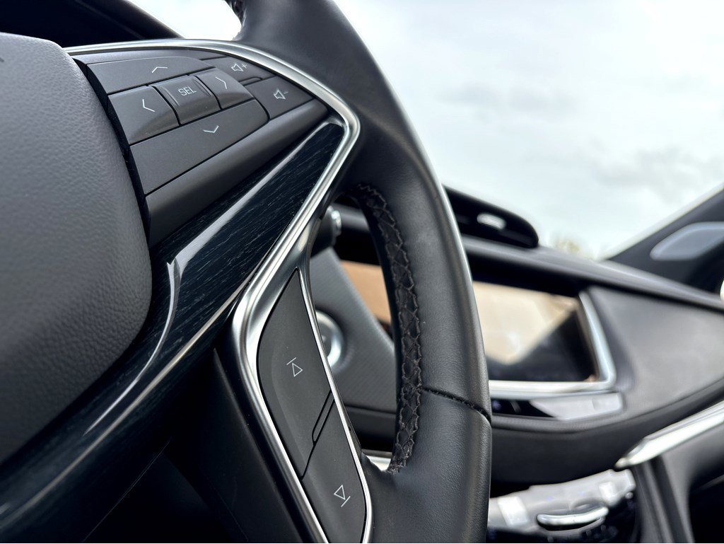 Certified 2025 Cadillac XT5 Premium Luxury image 17
