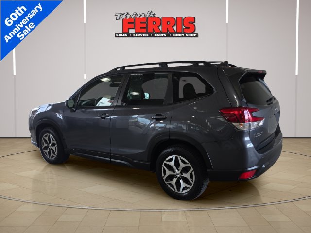 Used 2023 Subaru Forester Premium AWD/4WD image 7