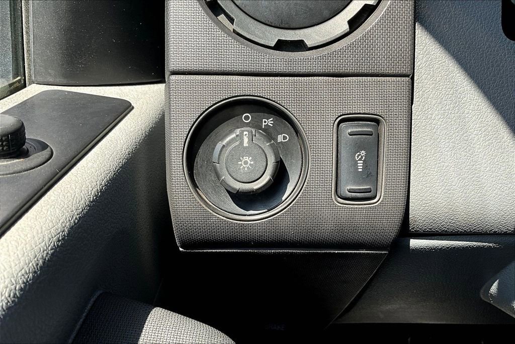 Used 2015 Ford F350 XL w/ Power Equipment Group image 9