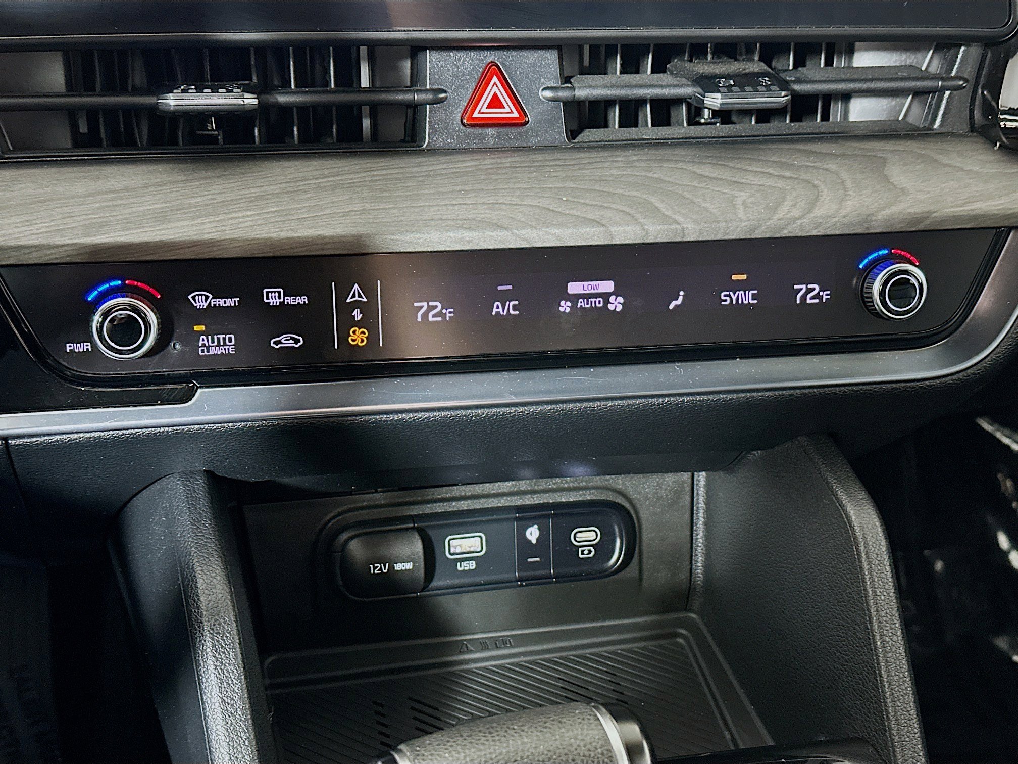 Certified 2023 Kia Sportage X-Line AWD/4WD image 16