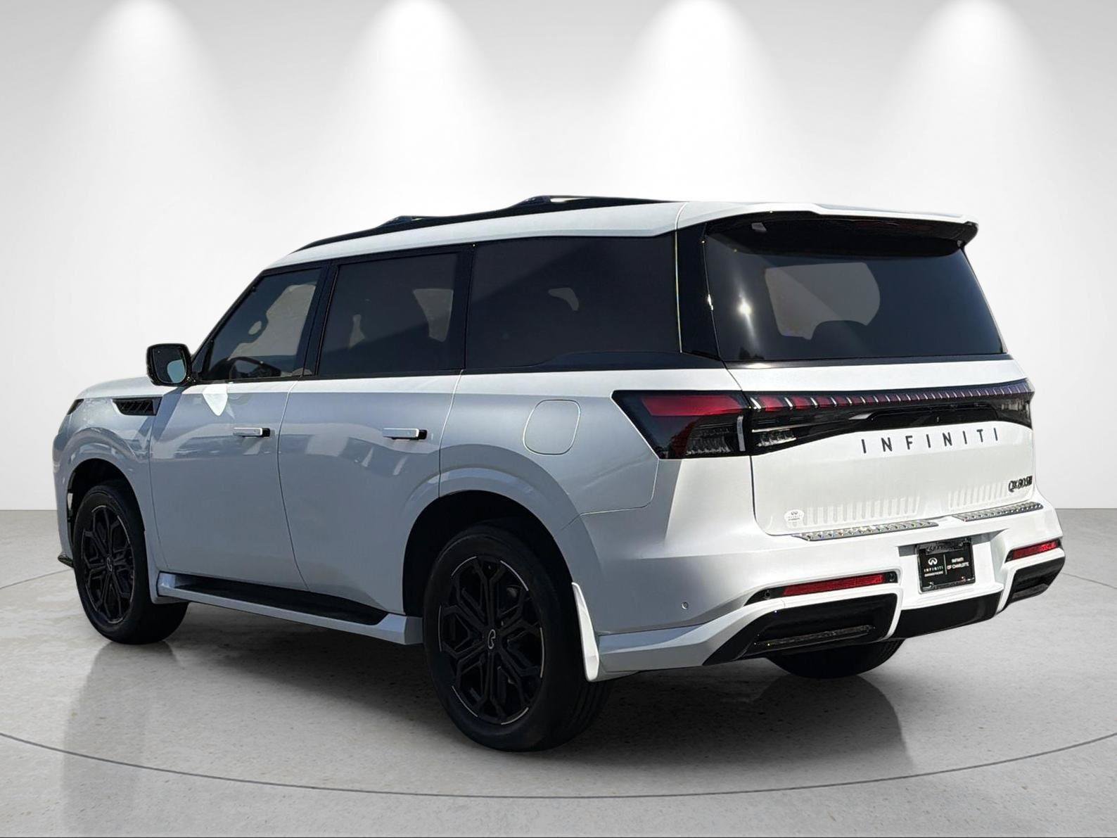 New 2026 INFINITI QX80 4WD w/ Sport Exterior Package image 3