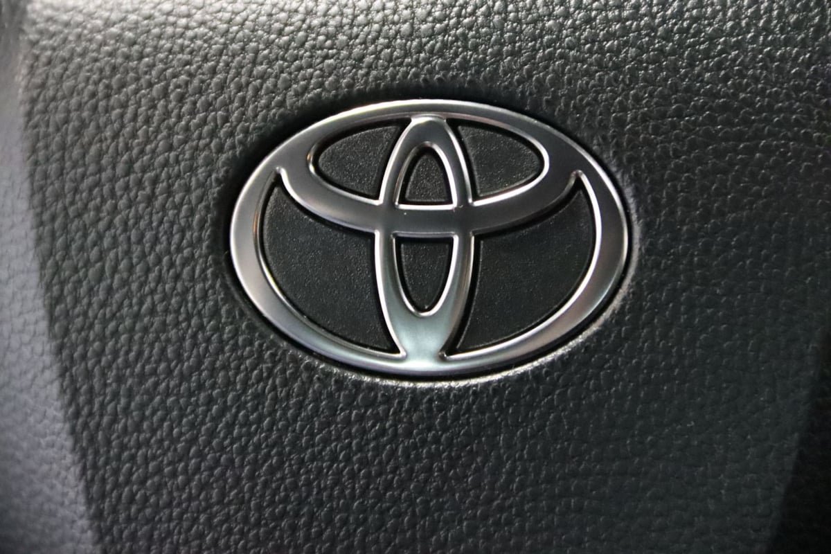Used 2026 Toyota Camry SE FWD image 39