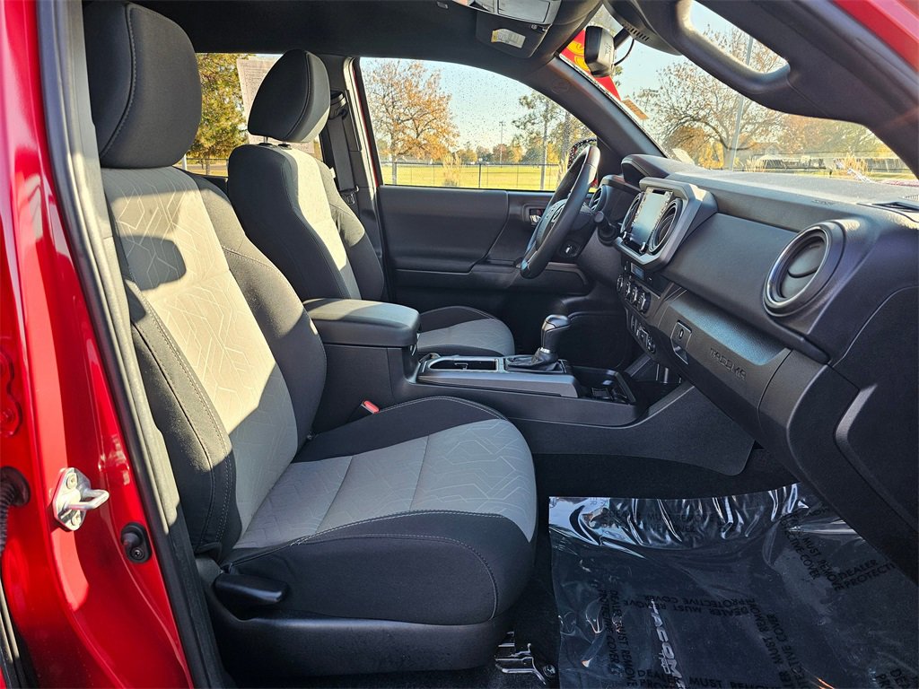 Used 2023 Toyota Tacoma TRD Sport image 10