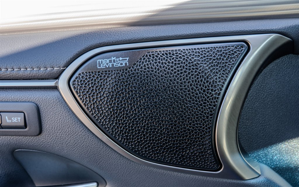 Used 2022 Lexus ES 350 F Sport w/ Accessory Package 2 FWD image 25