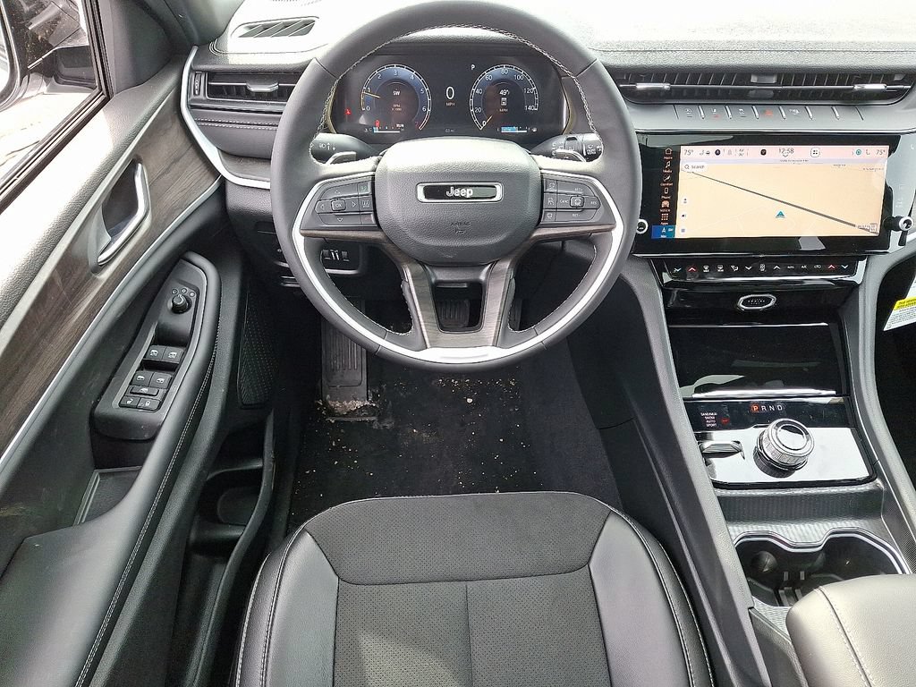 New 2026 Jeep Grand Cherokee Altitude AWD/4WD image 8