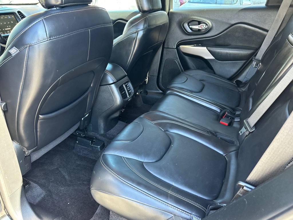 Used 2017 Jeep Cherokee High Altitude image 15