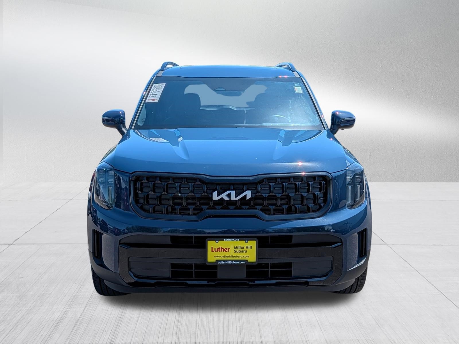Used 2024 Kia Telluride EX X-Line AWD/4WD image 2