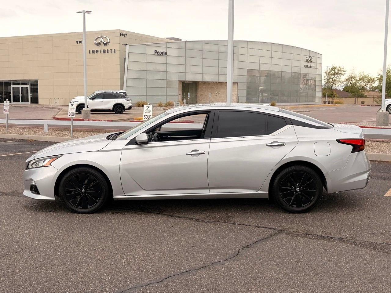 Used 2019 Nissan Altima 2.5 SV FWD image 3