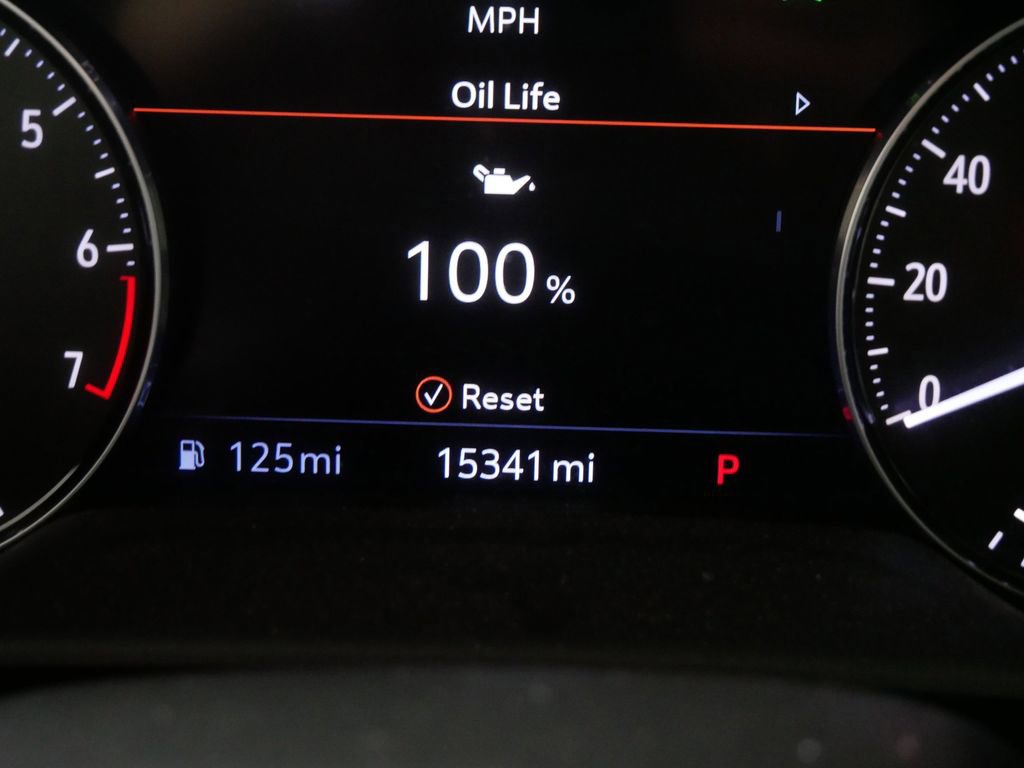 Used 2023 Buick Envision Avenir image 36