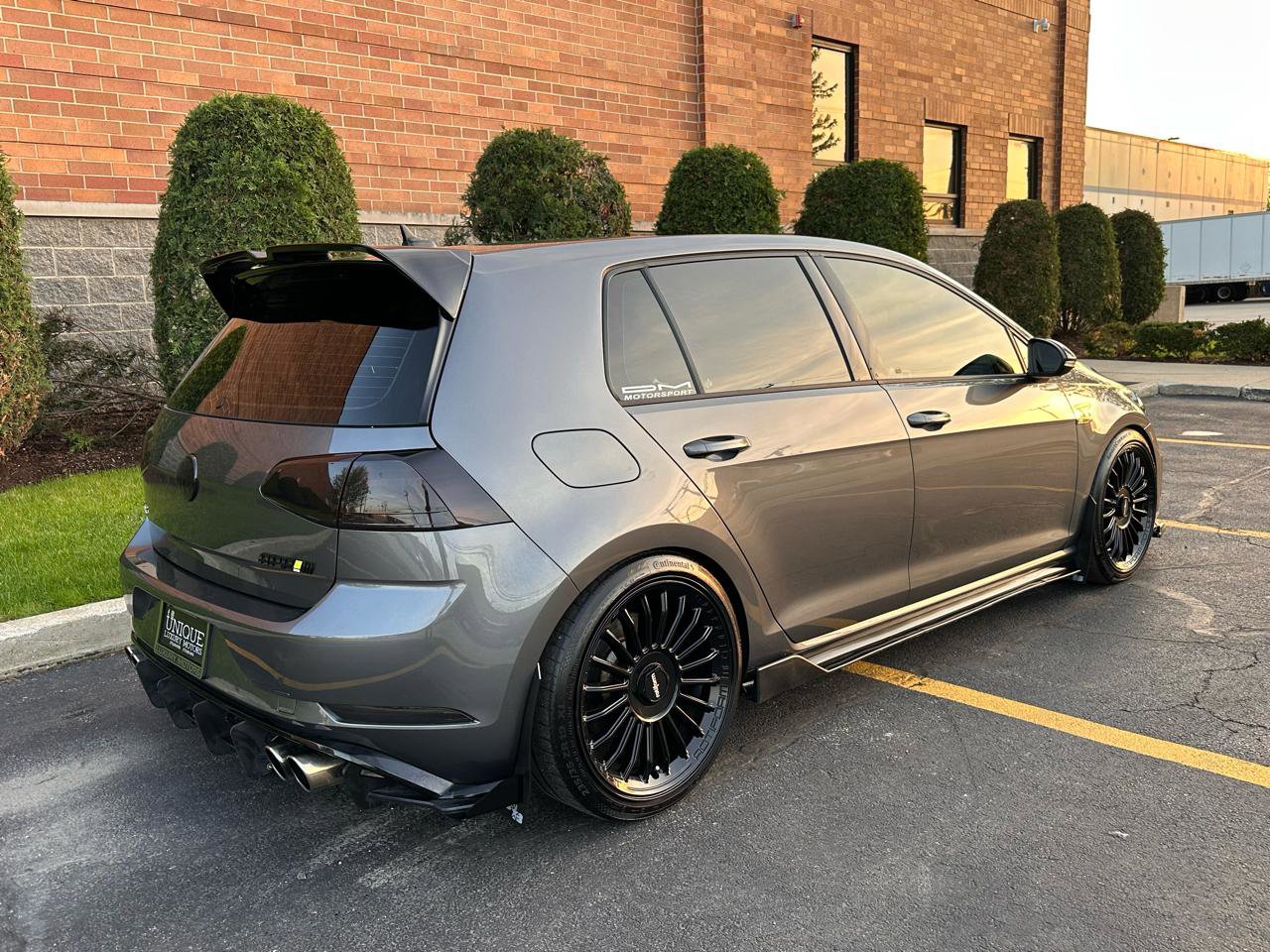 Used 2019 Volkswagen Golf R 4-Door AWD/4WD image 38
