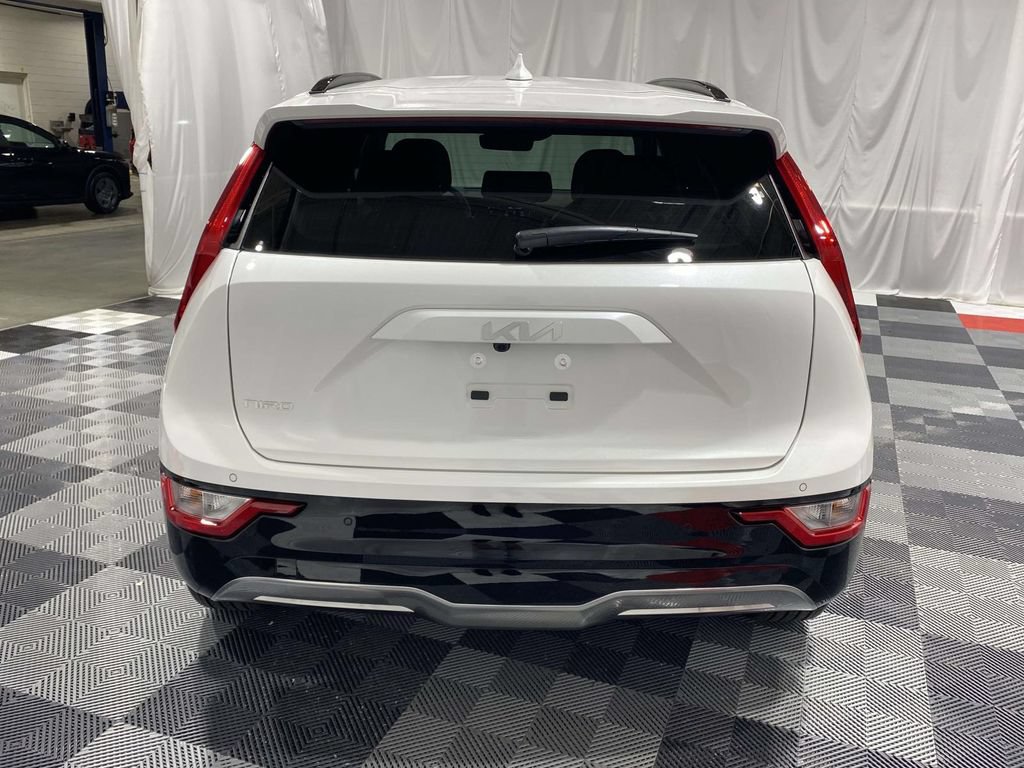 New 2026 Kia Niro Wind FWD image 3