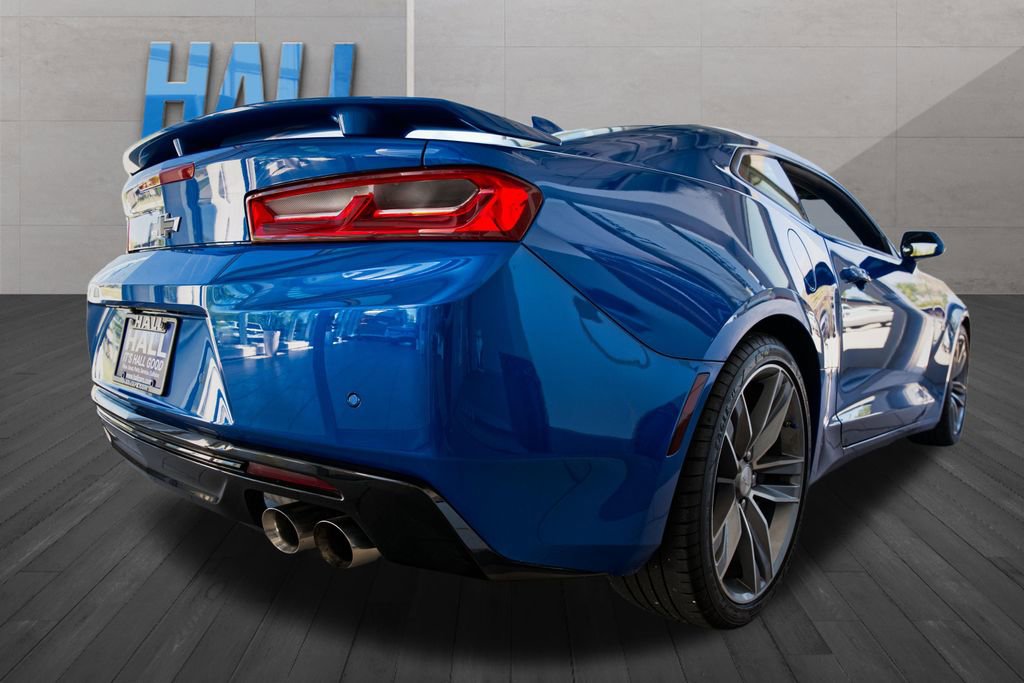 Used 2016 Chevrolet Camaro SS RWD image 32