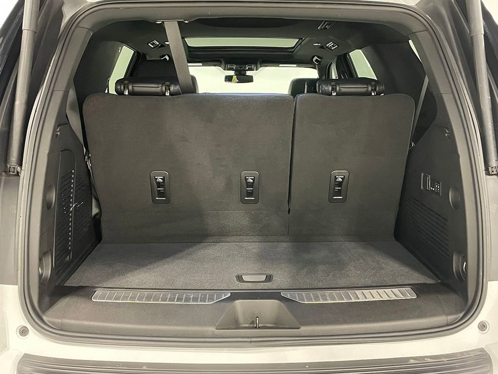 Used 2022 Chevrolet Tahoe Z71 w/ Luxury Package image 4