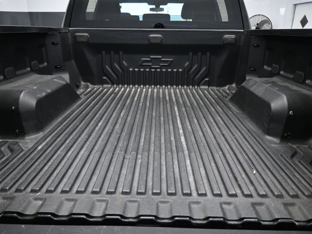 Used 2021 Chevrolet Silverado 1500 LT image 32