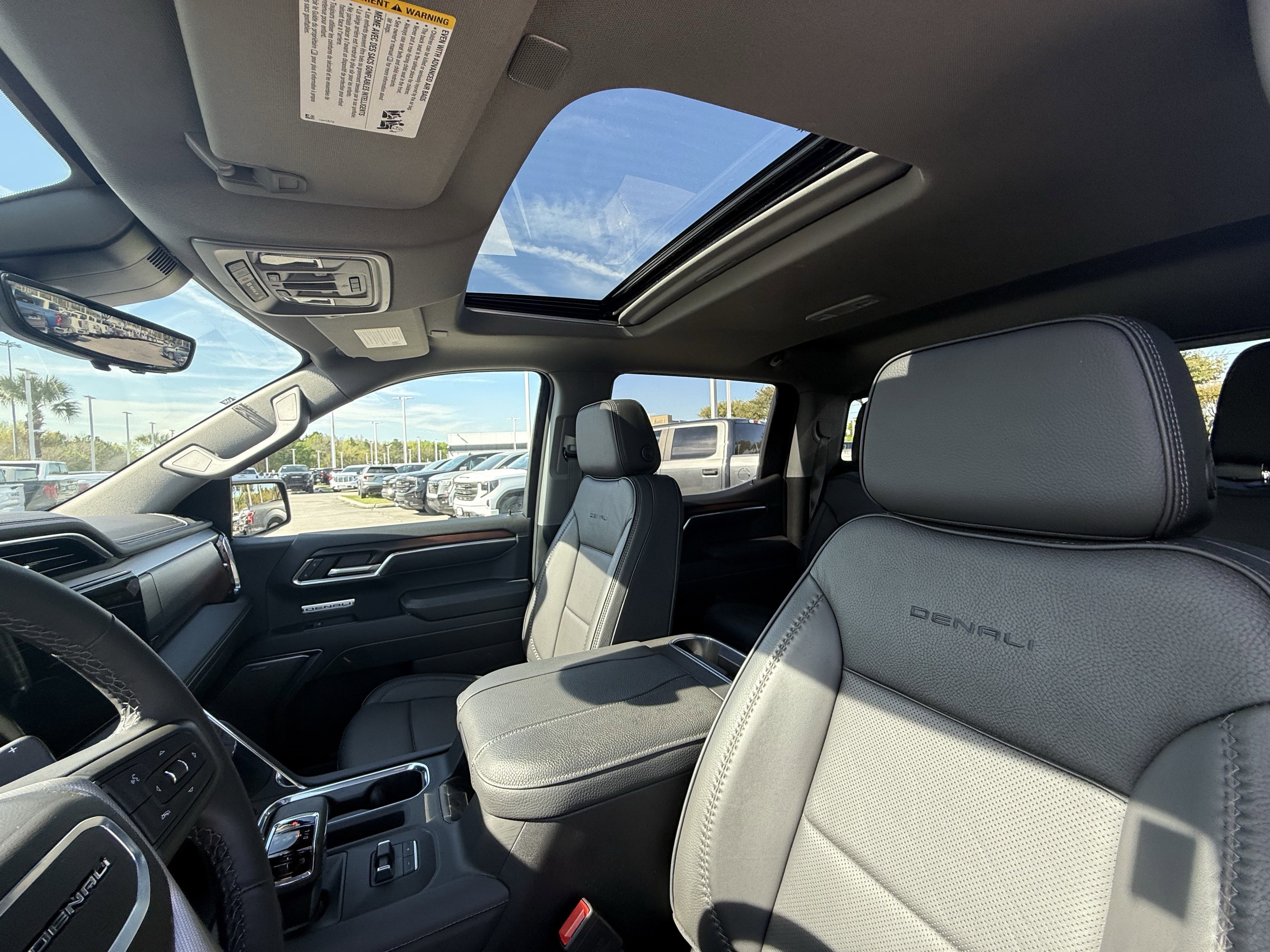 Used 2025 GMC Sierra 1500 Denali w/ Denali Reserve Package image 26