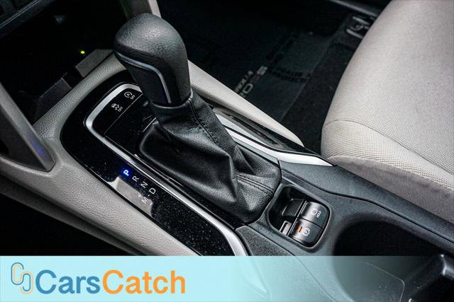 Used 2024 Toyota Corolla Cross LE FWD image 33