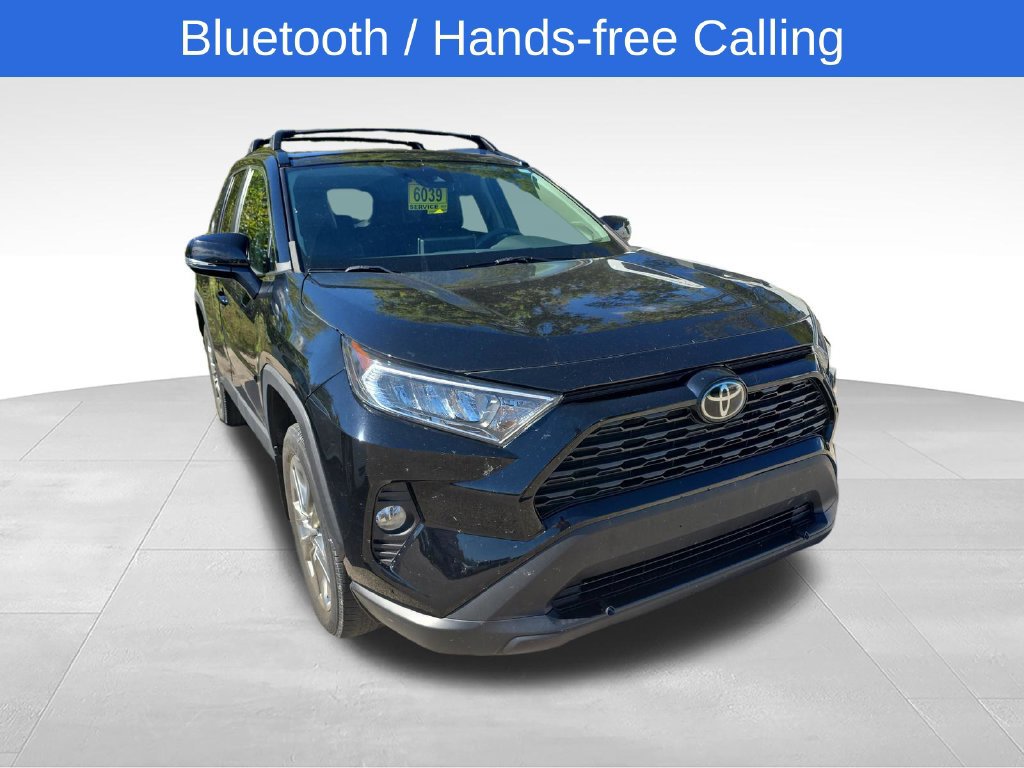 Used 2021 Toyota RAV4 XLE Premium AWD/4WD image 4