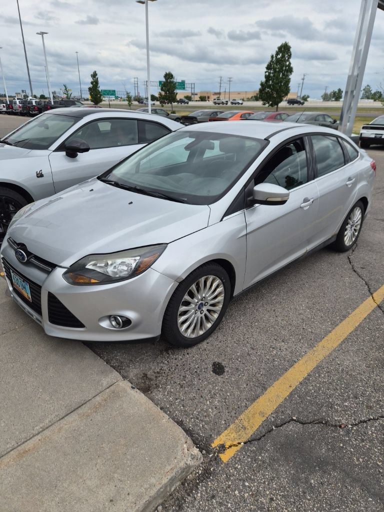 Used 2012 Ford Focus Titanium FWD image 4