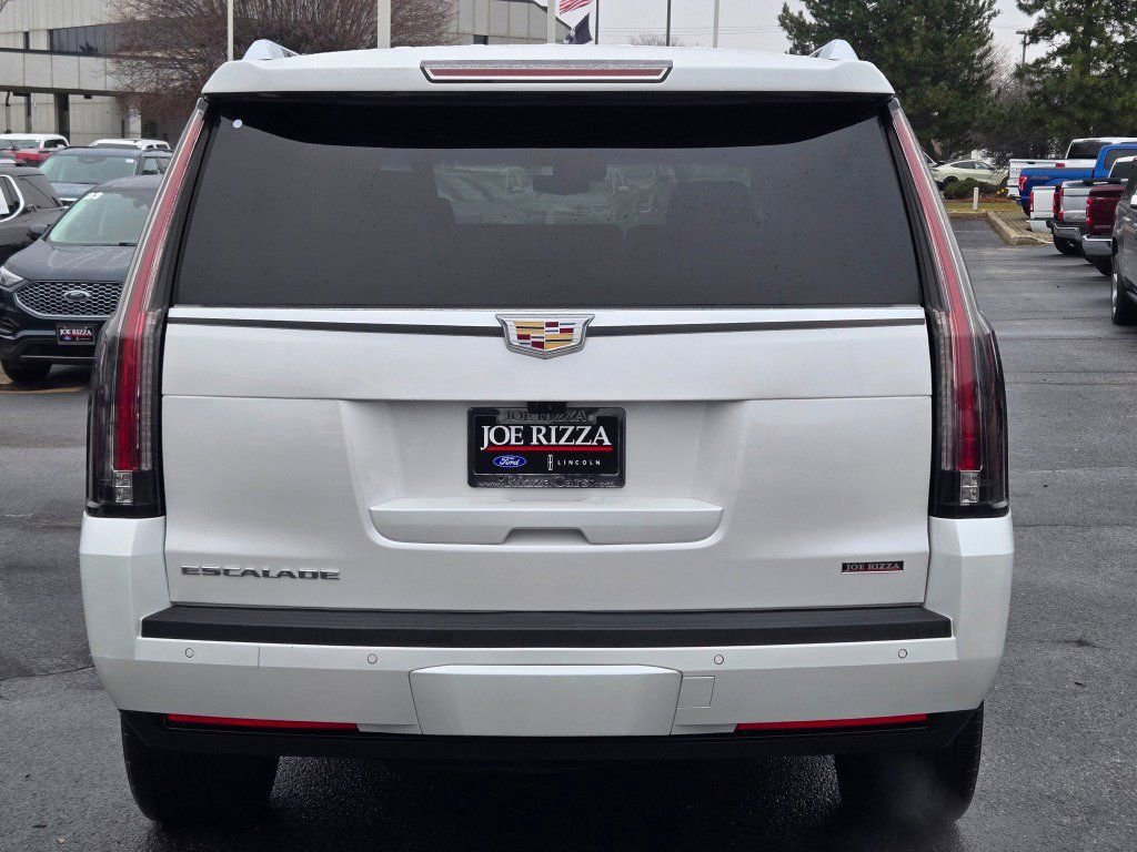 Used 2019 Cadillac Escalade Premium Luxury image 12