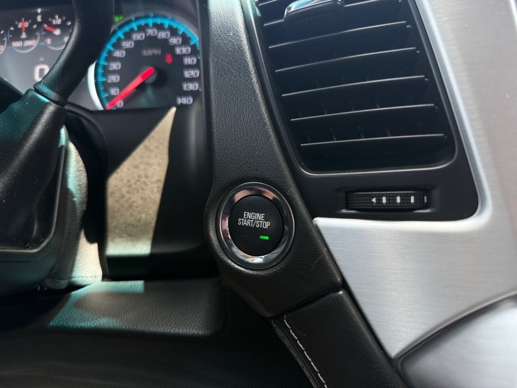 Used 2019 GMC Yukon SLT w/ Graphite Performance Edition AWD/4WD image 28