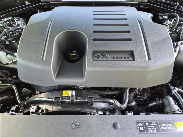 New 2026 Land Rover Defender 110 X-Dynamic SE AWD/4WD image 16